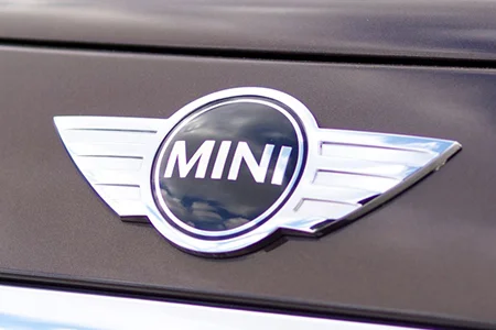 logo mini voiture